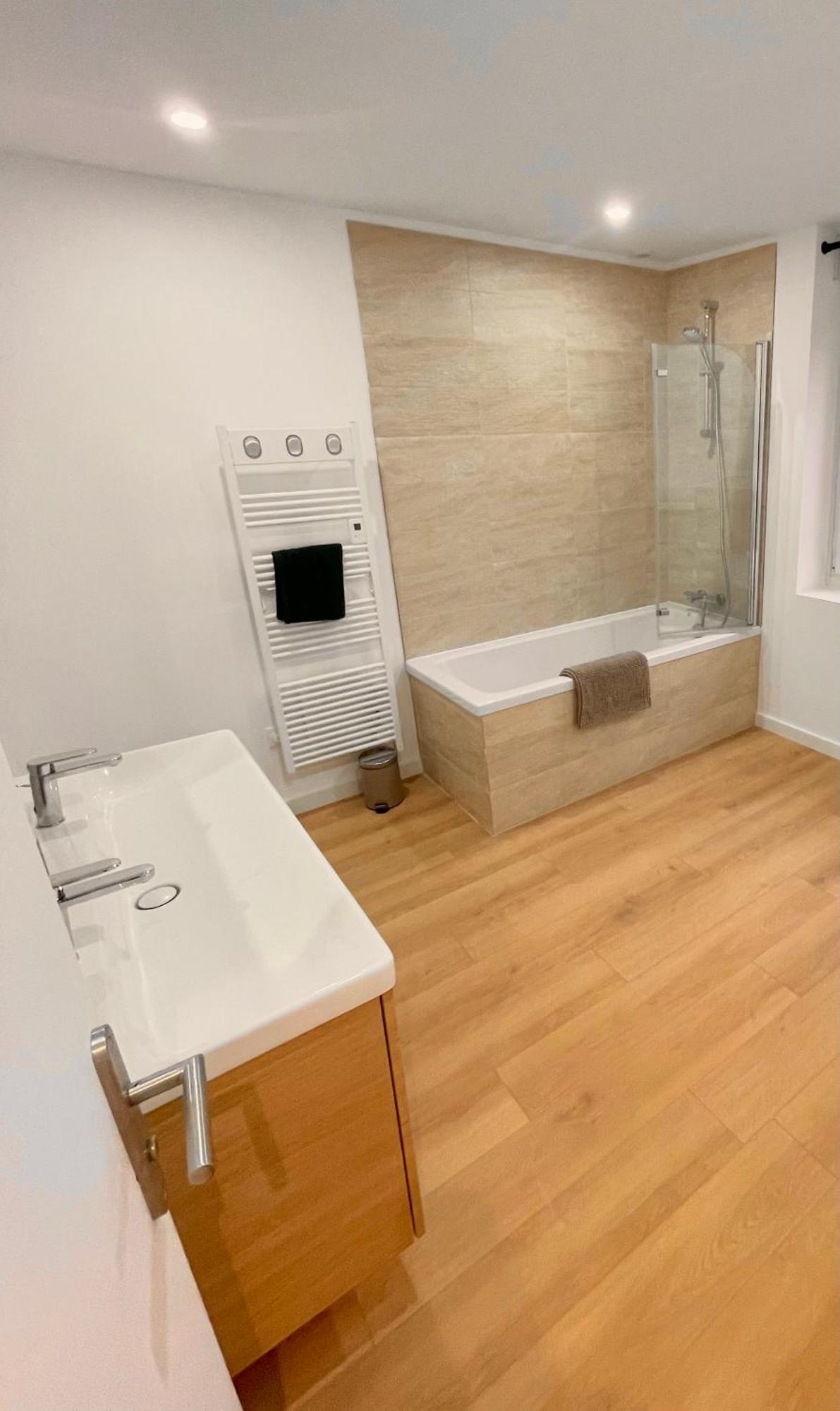 Maison Familiale 3 Chambres Avec Terrasse Mouvaux Екстериор снимка